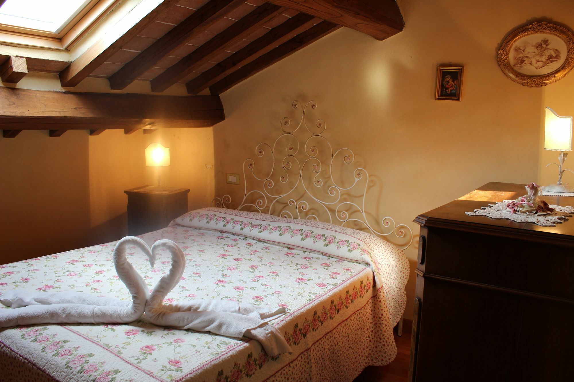 Casa Ambra Aparthotel Cortona Exteriör bild